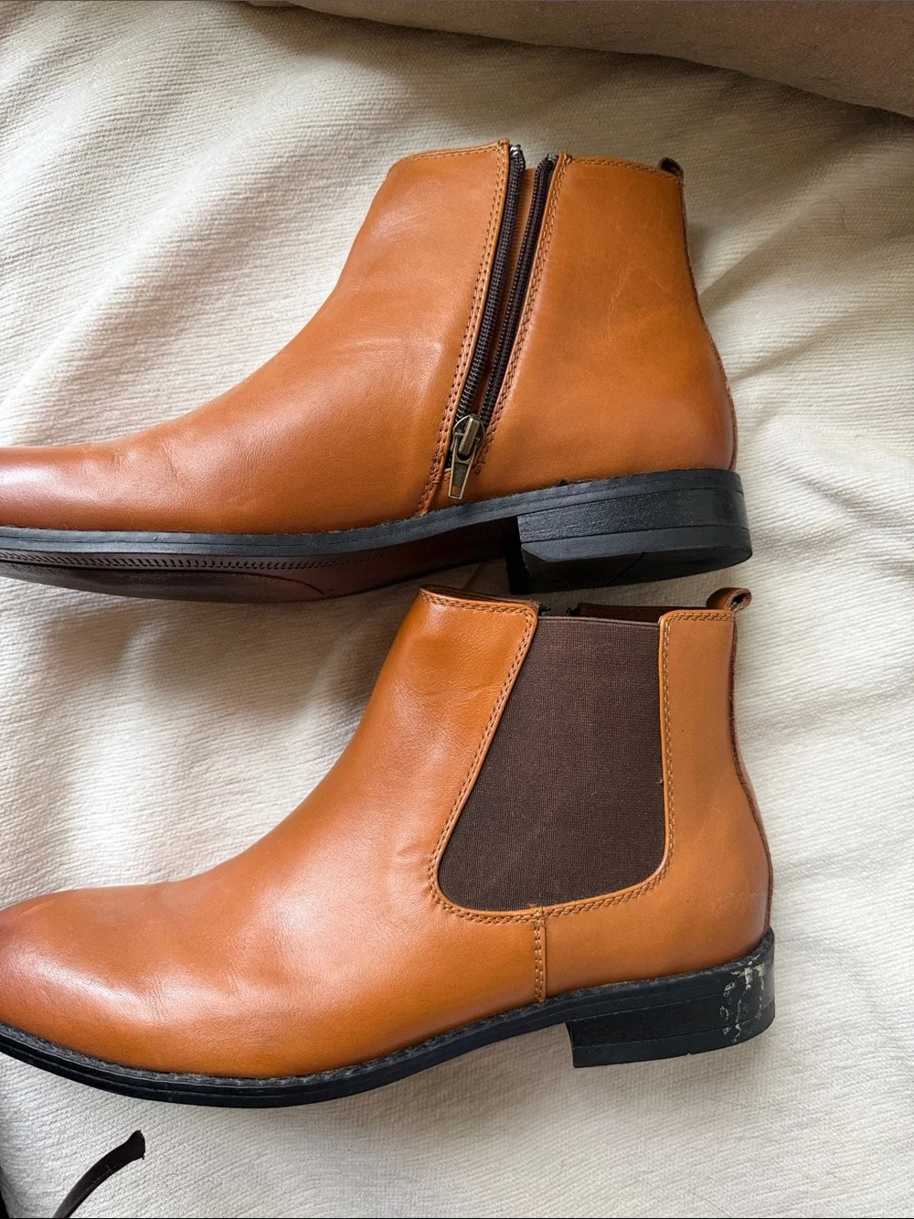 Men's Tan Leather Chukka Boots with Brown Elastic Panels